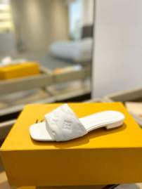 Picture of Louis Vuitton Slippers _SKULVsz34-41h0908629